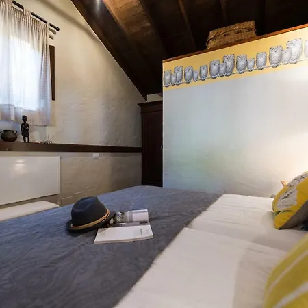 Bohemian Hideaway - 2 Unique With Shared Pool Kır Evi *